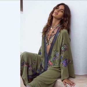 floral embroidered kimono